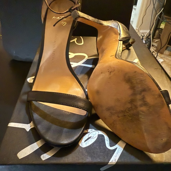 Banana Republic Black Heels - Picture 3 of 7